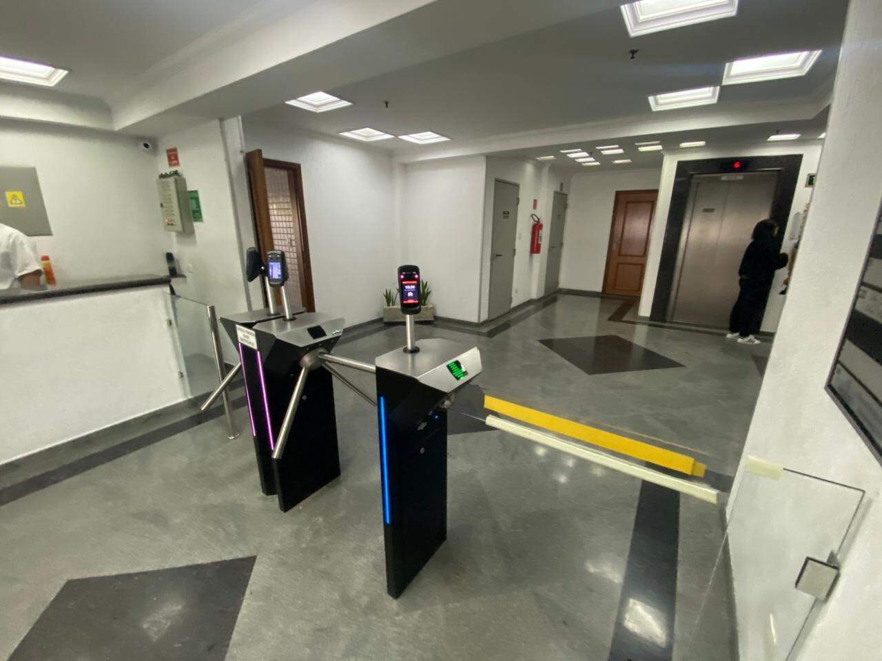 Sala para aluguel no Aparecida: 