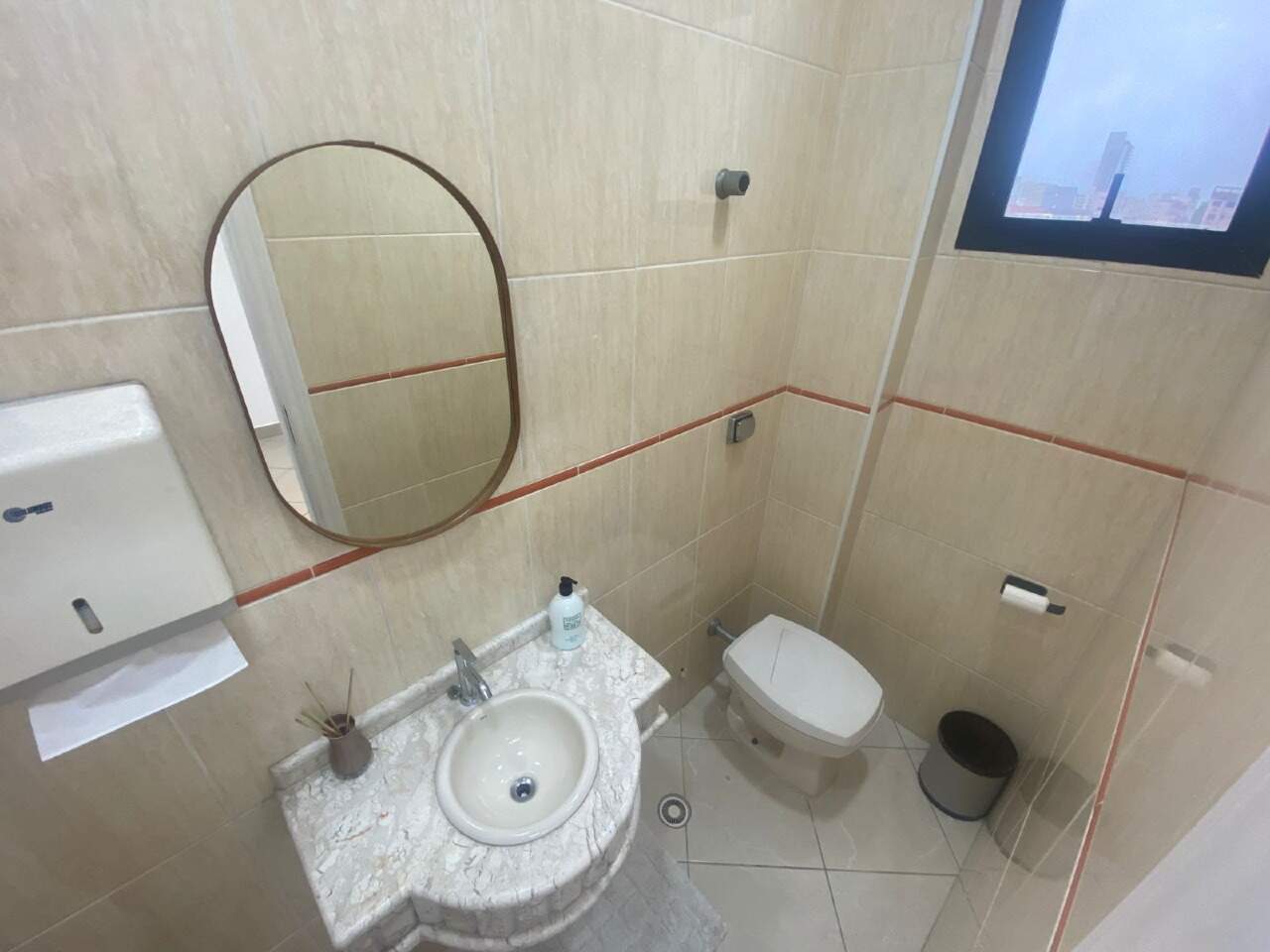 Sala para aluguel no Aparecida: 