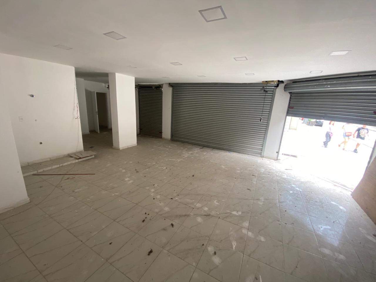 Prédio comercial para aluguel no Centro: 