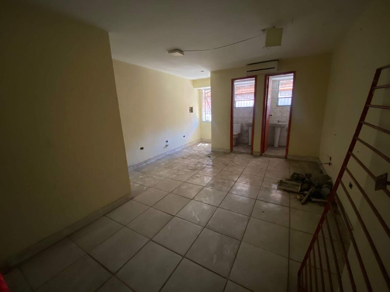 Prédio comercial para aluguel no Centro: 
