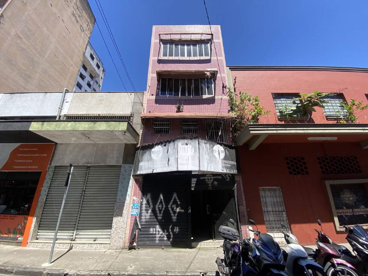Prédio comercial para aluguel no Centro: 