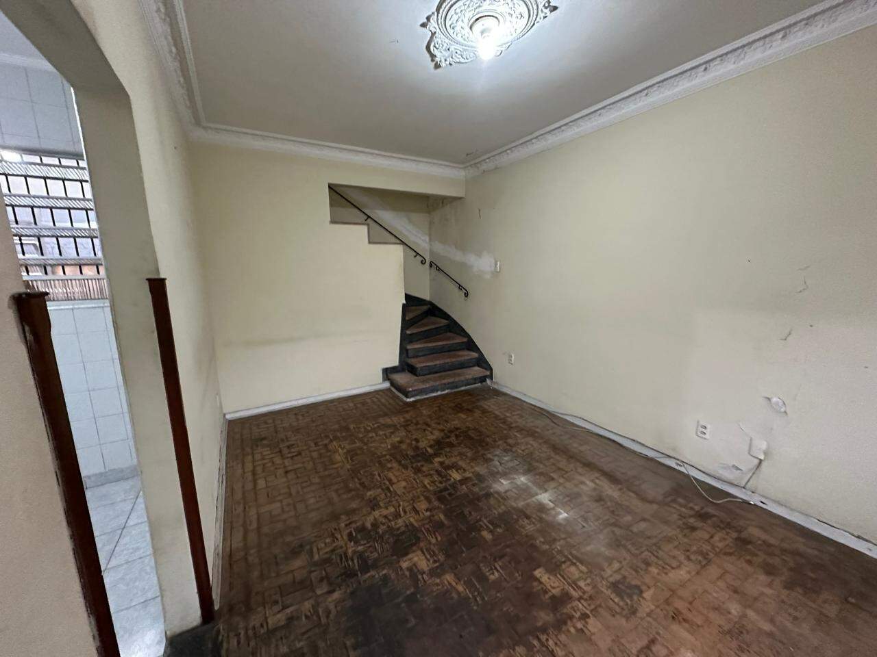 Casa à venda no Macuco: 