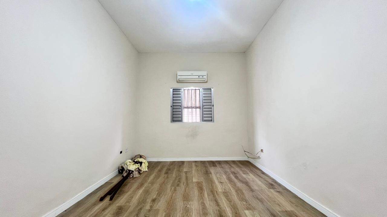 Casa à venda no Centro: 