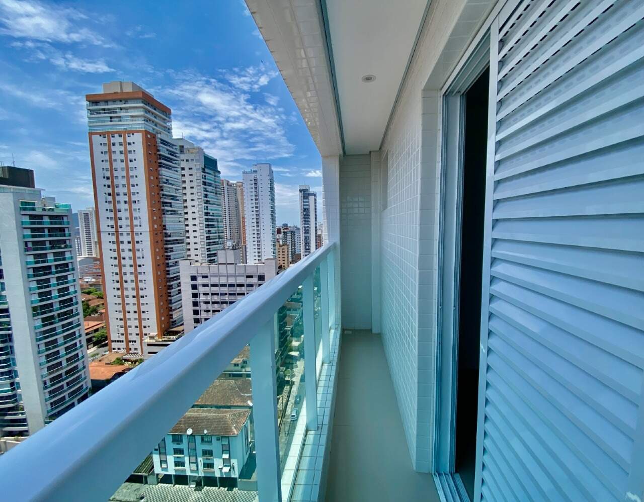 Apartamento para aluguel no Embaré: 