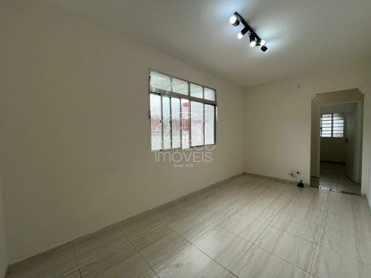 Casa para aluguel no Vila Mathias: 