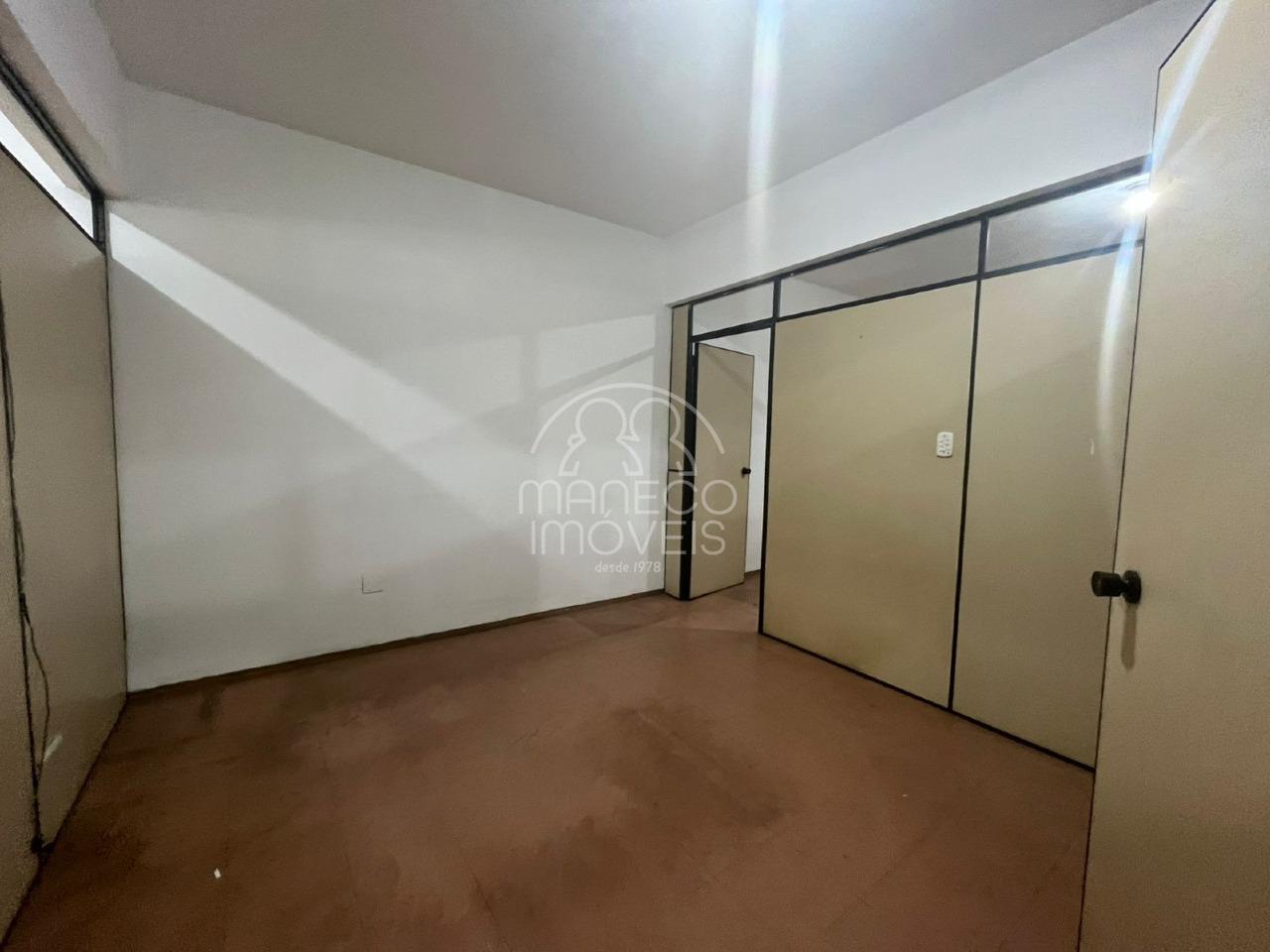 Prédio comercial para aluguel no Vila Mathias: 