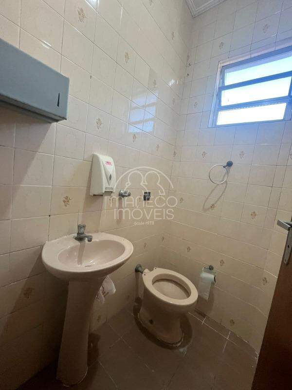 Prédio comercial para aluguel no Vila Mathias: 
