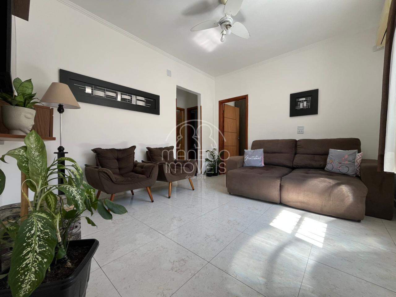 Apartamento à venda no Catiapoa: 