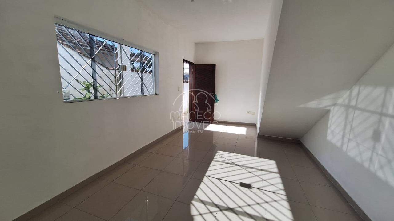 Casa para aluguel no Vila São Jorge: 