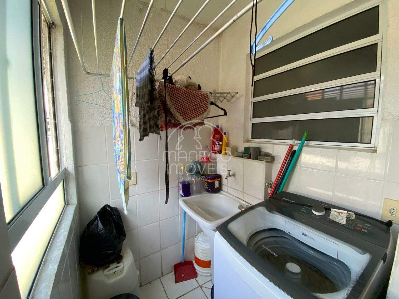 Apartamento à venda no Caneleira: 