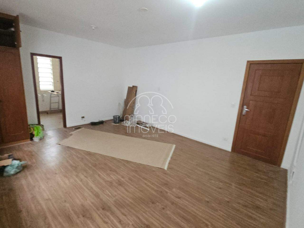 Sala para aluguel no Marapé: 