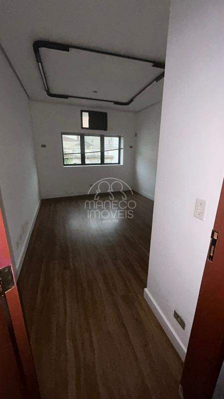 Prédio comercial para aluguel no Centro: 