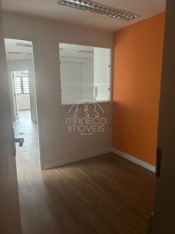 Prédio comercial para aluguel no Centro: 