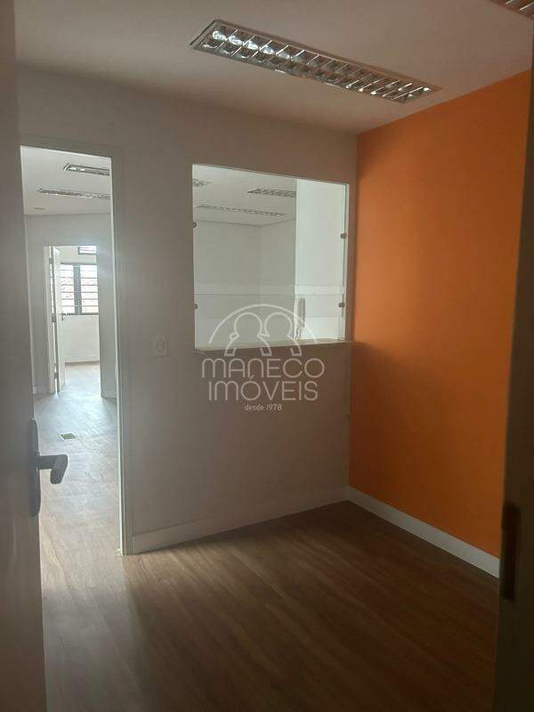 Prédio comercial para aluguel no Centro: 