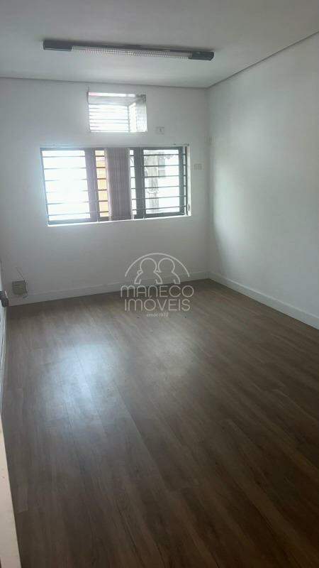 Prédio comercial para aluguel no Centro: 