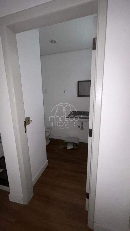 Sala para aluguel no Centro: 