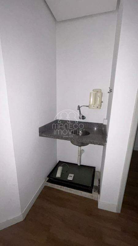 Sala para aluguel no Centro: 