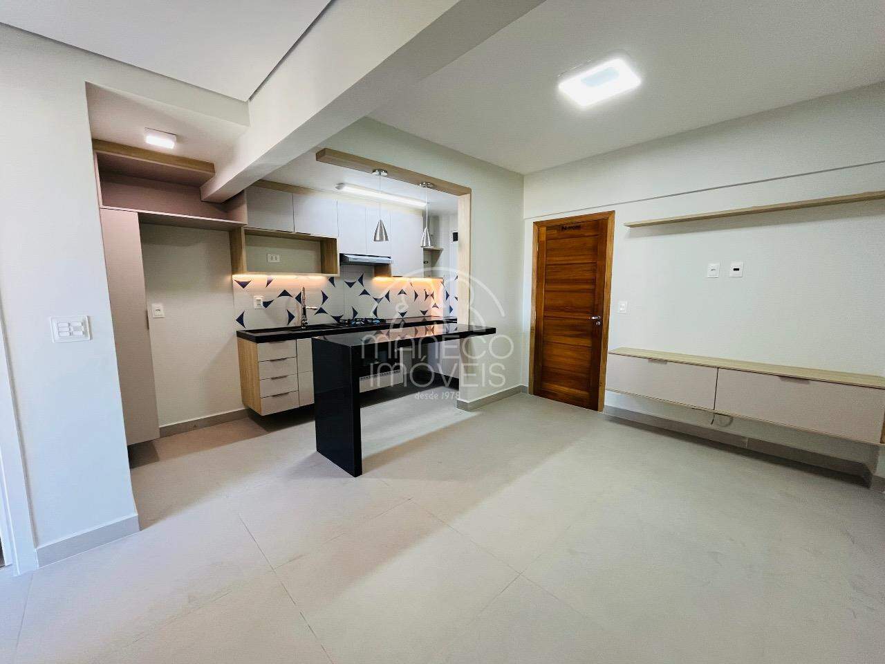 Apartamento à venda no Ponta da Praia: 