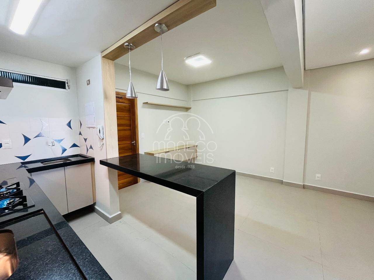 Apartamento à venda no Ponta da Praia: 