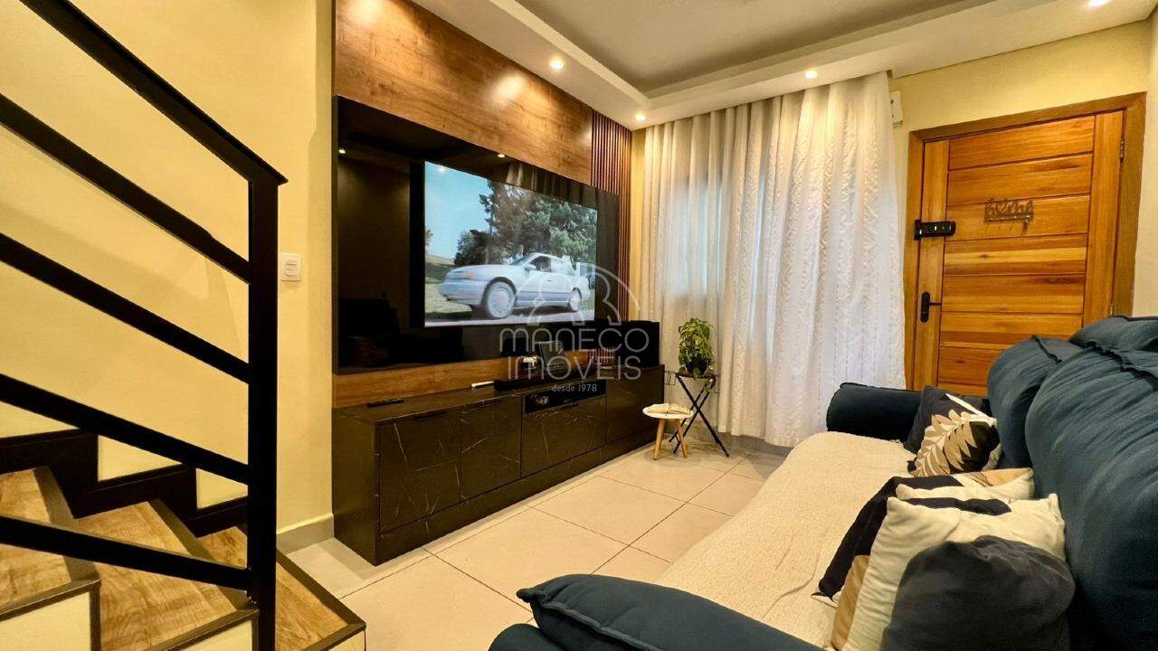 Casa à venda no Centro: 