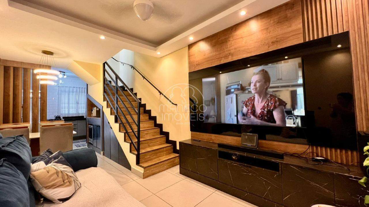 Casa à venda no Centro: 
