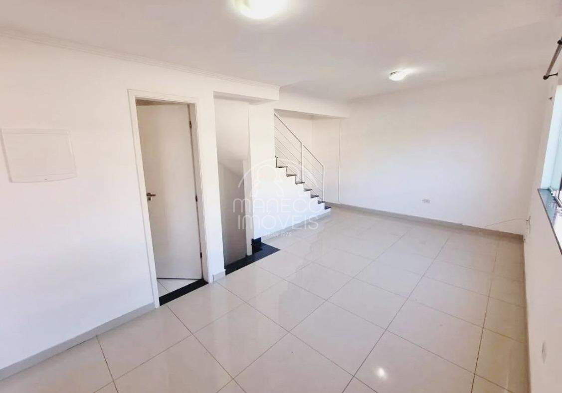 Casa para aluguel no Marapé: 