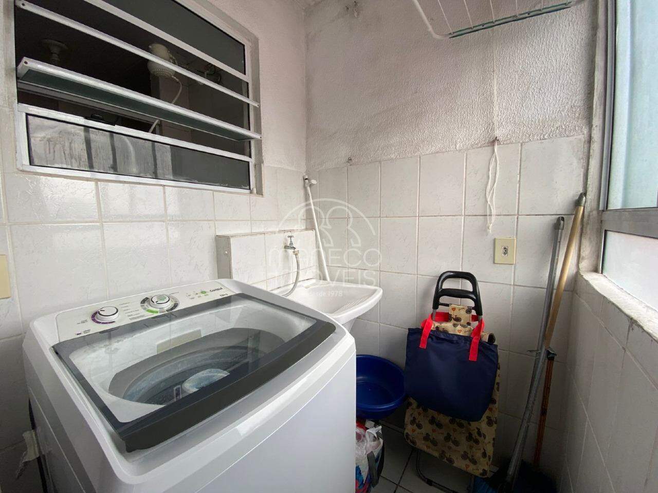 Apartamento à venda no Caneleira: 