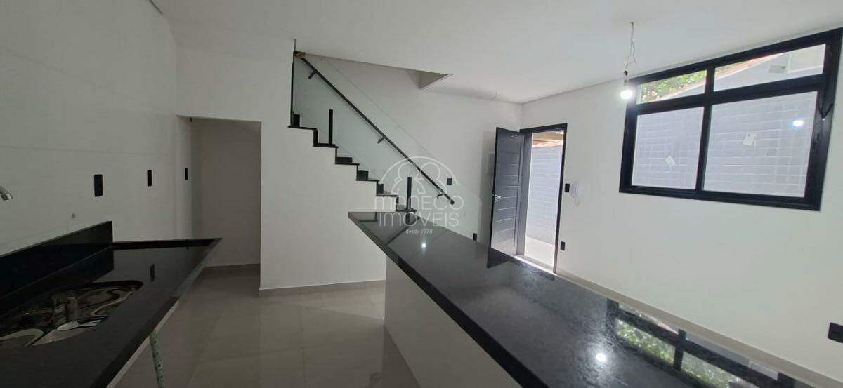 Casa à venda no Macuco: 
