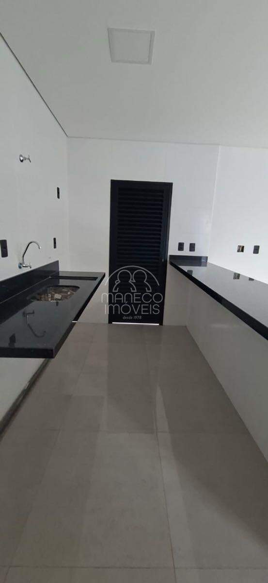 Casa à venda no Macuco: 