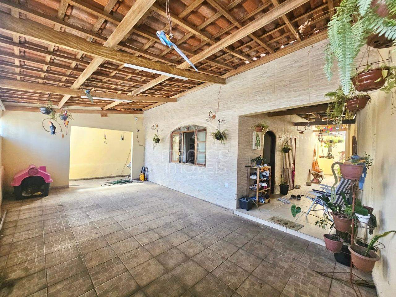 Casa à venda no Catiapoa: 
