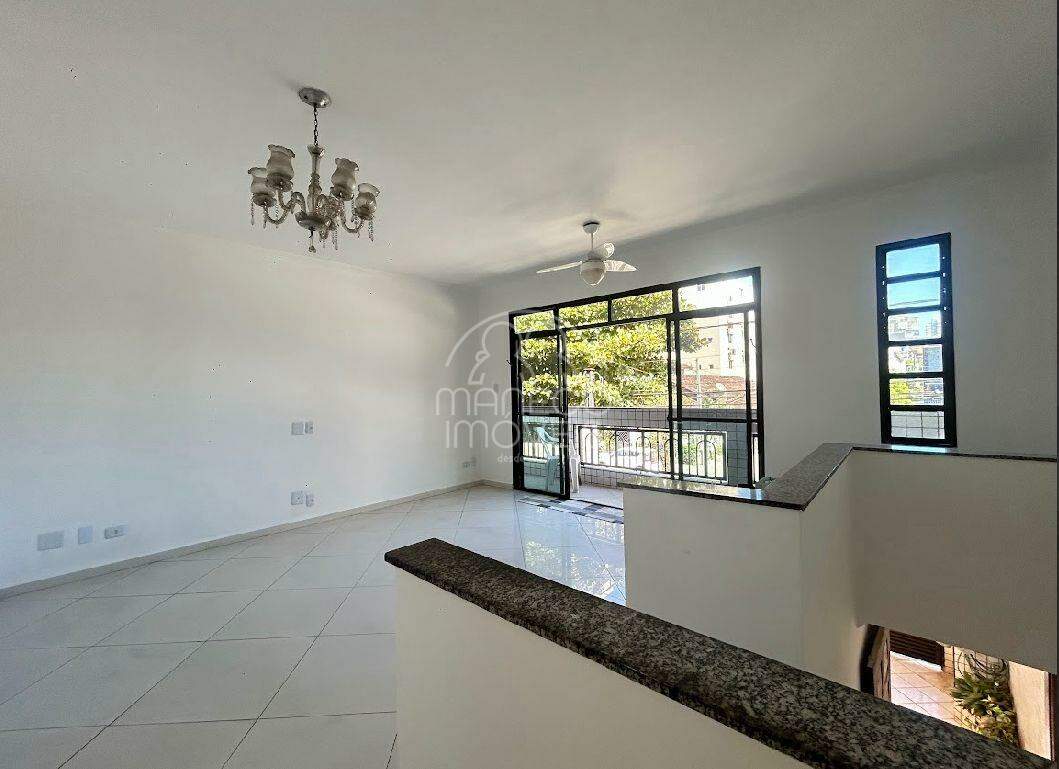 Casa para aluguel no Embaré: 