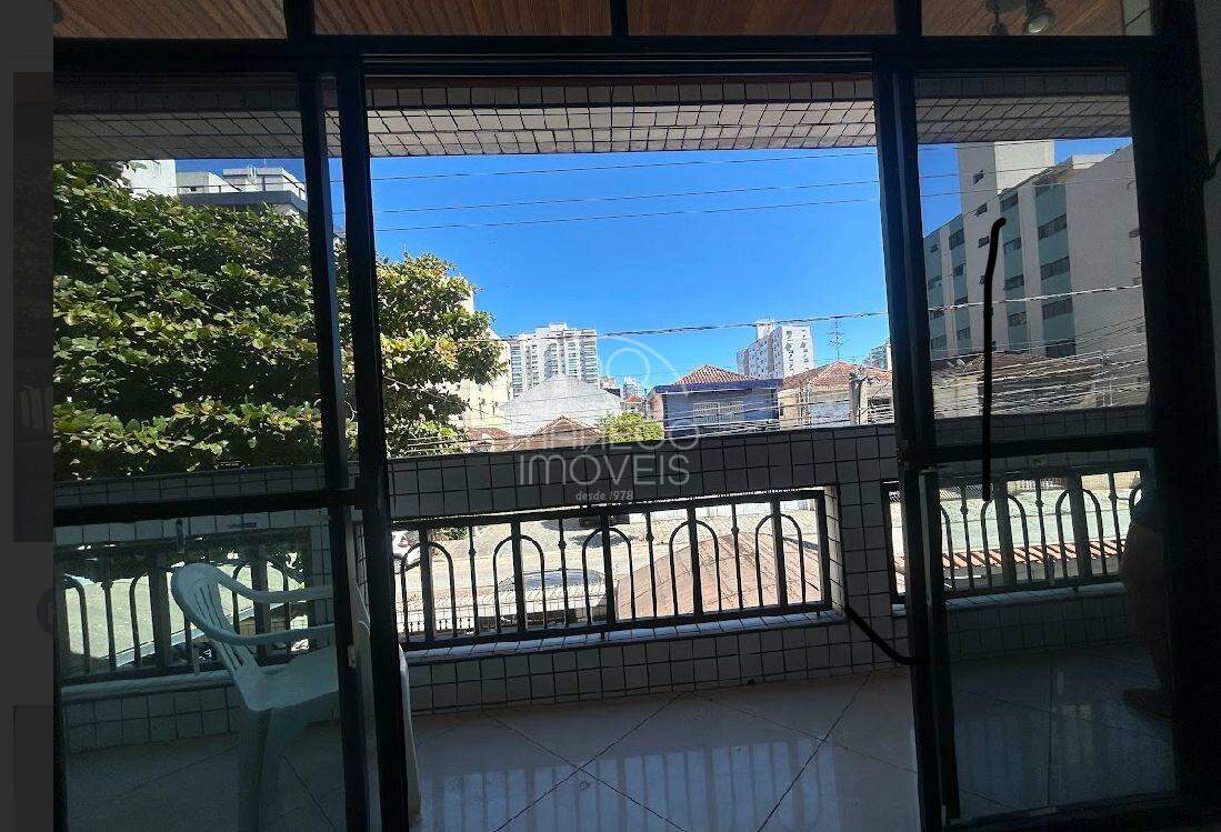 Casa para aluguel no Embaré: 