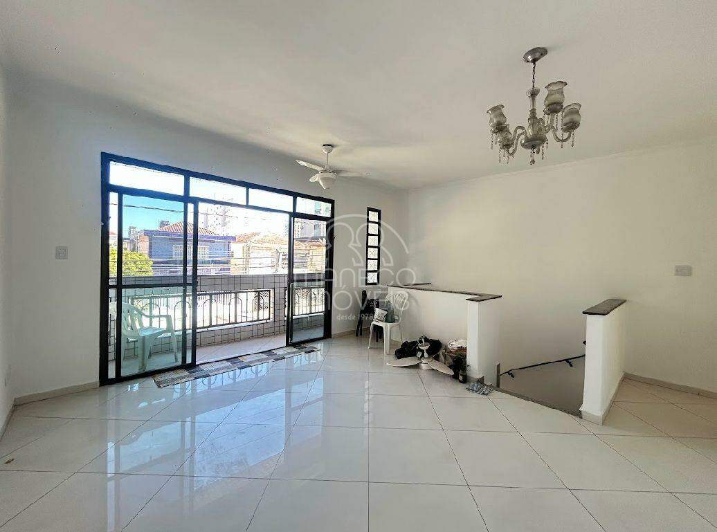 Casa para aluguel no Embaré: 