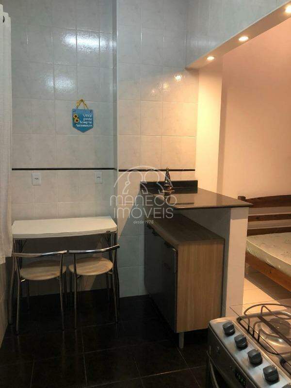 Kitnet à venda no Centro: 