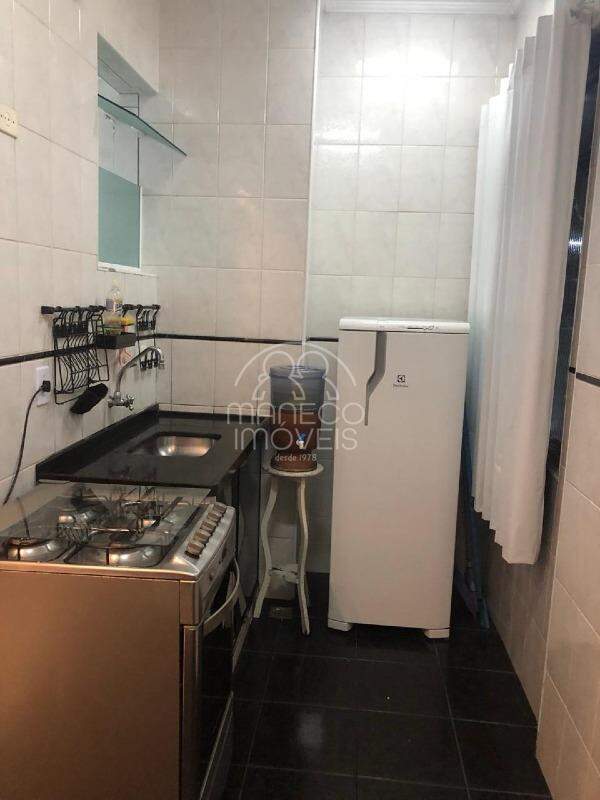 Kitnet à venda no Centro: 