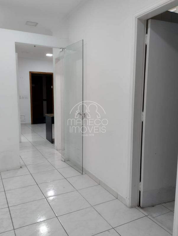Sala para aluguel no Embaré: 