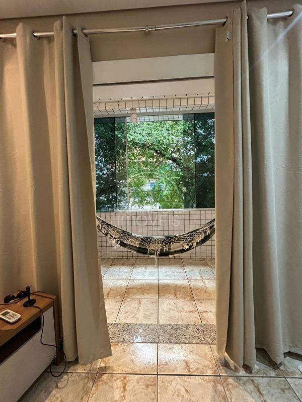 Apartamento à venda no Embaré: 