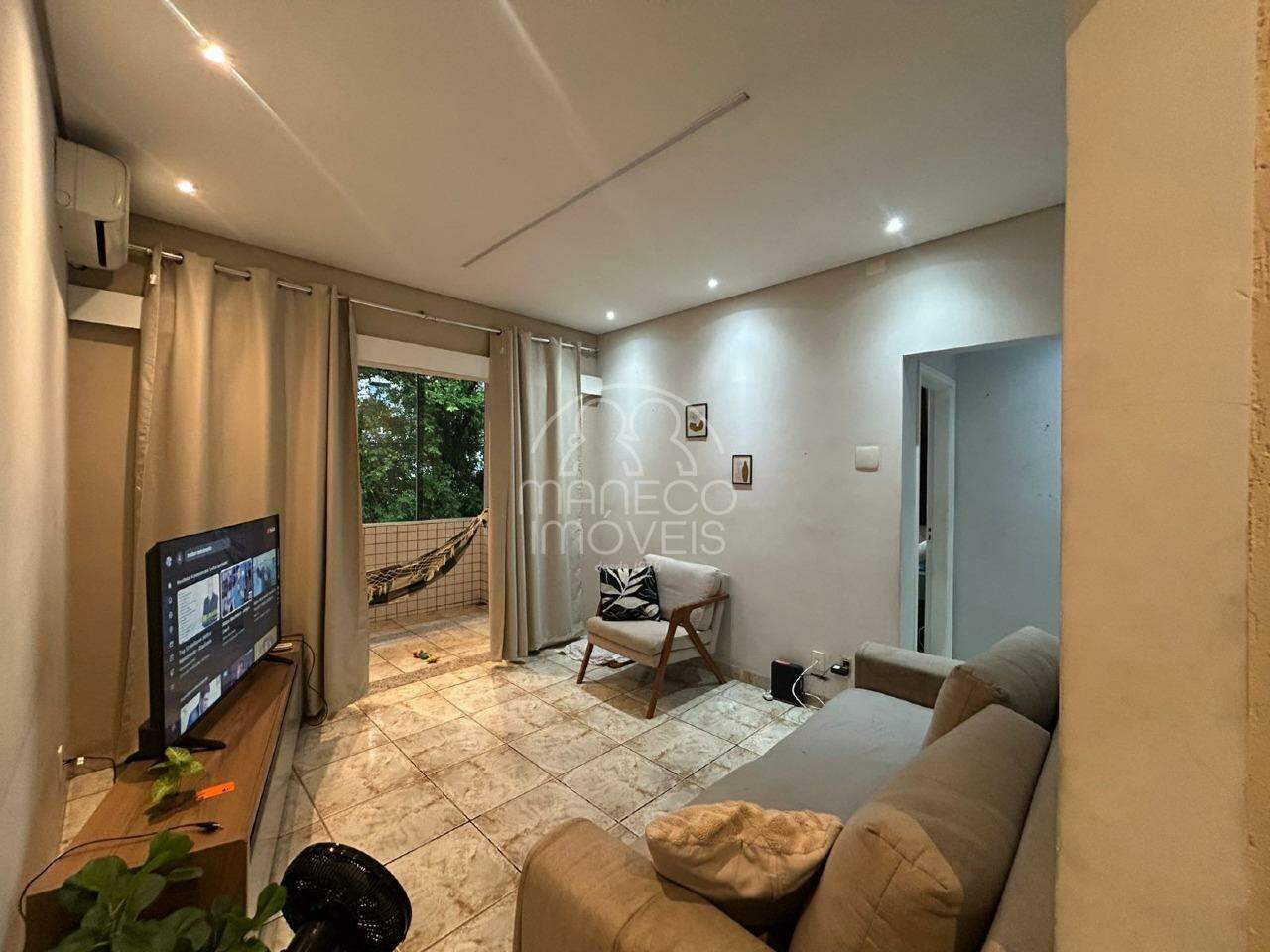 Apartamento à venda no Embaré: 