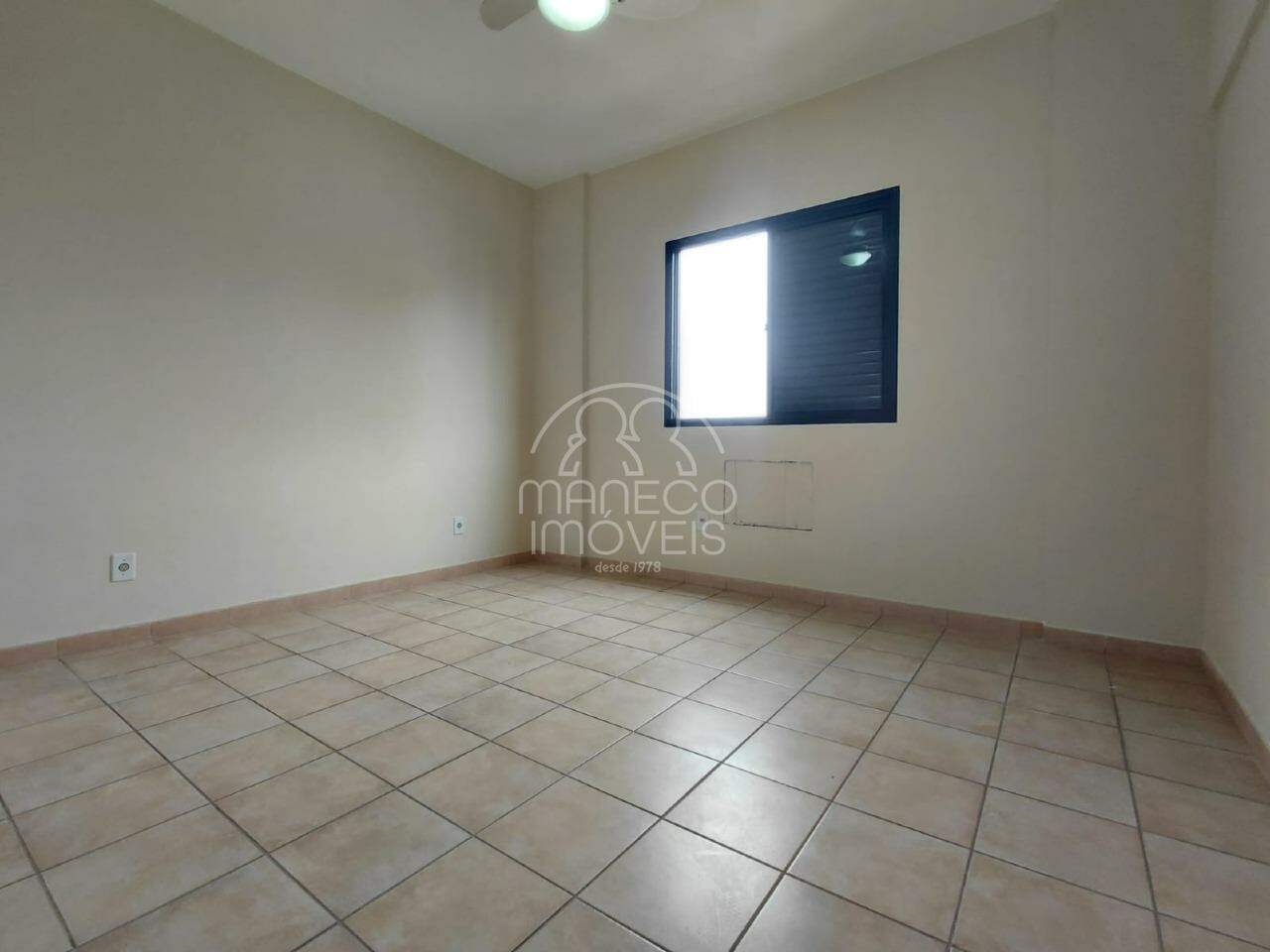 Apartamento à venda no Embaré: 