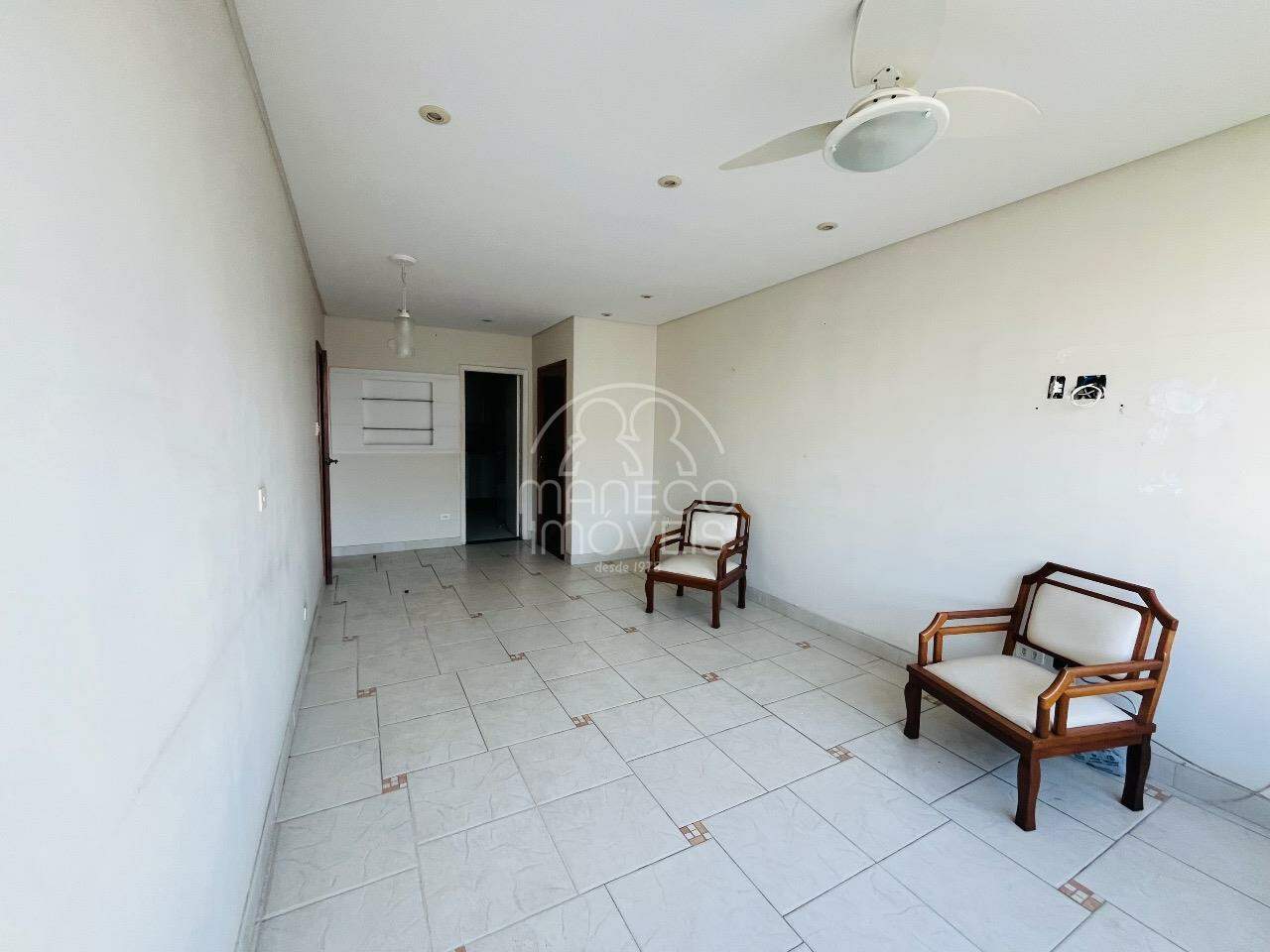Apartamento à venda no Embaré: 