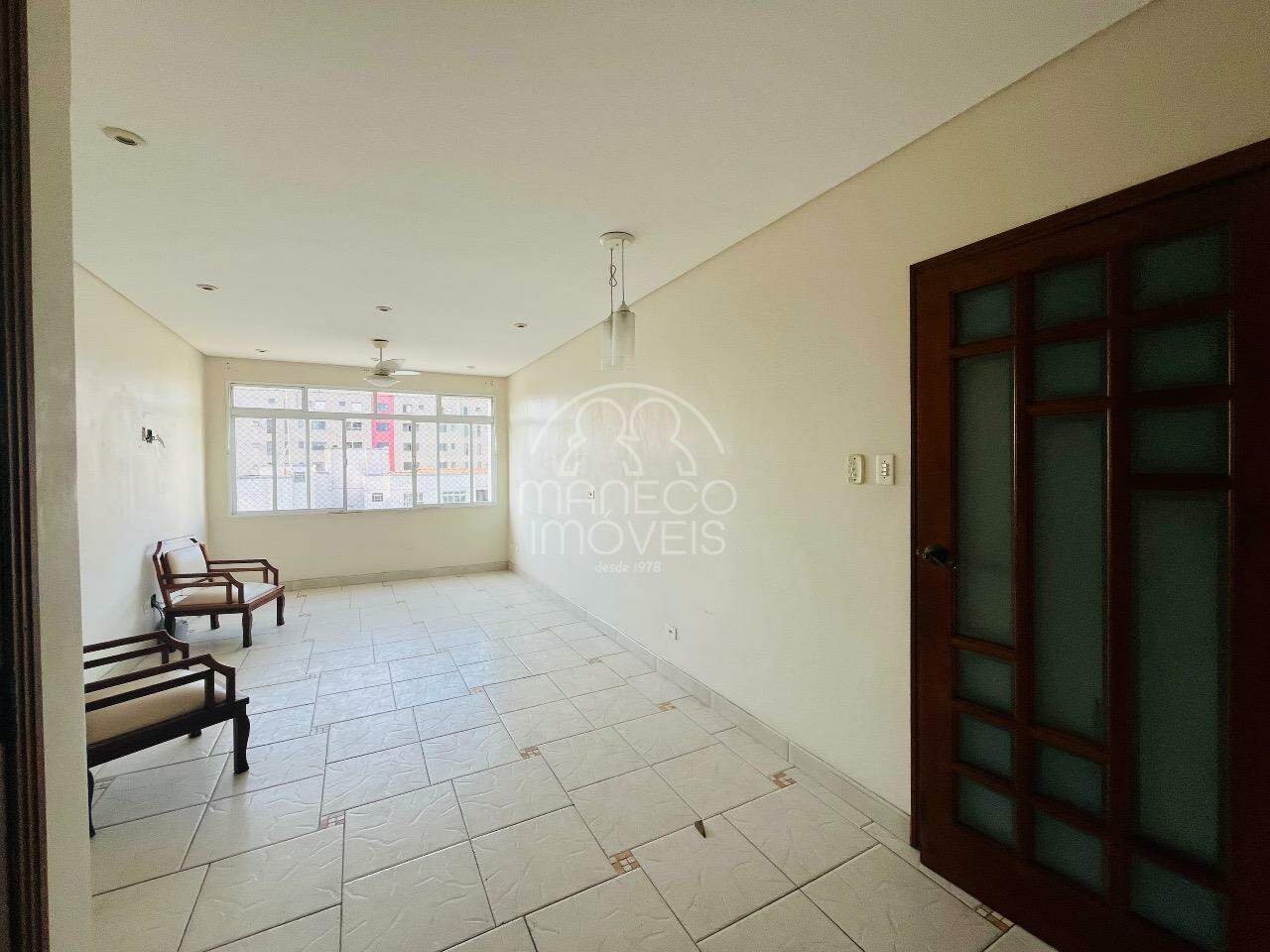 Apartamento à venda no Embaré: 