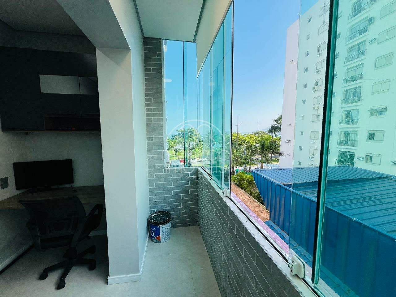 Apartamento à venda no Embaré: 