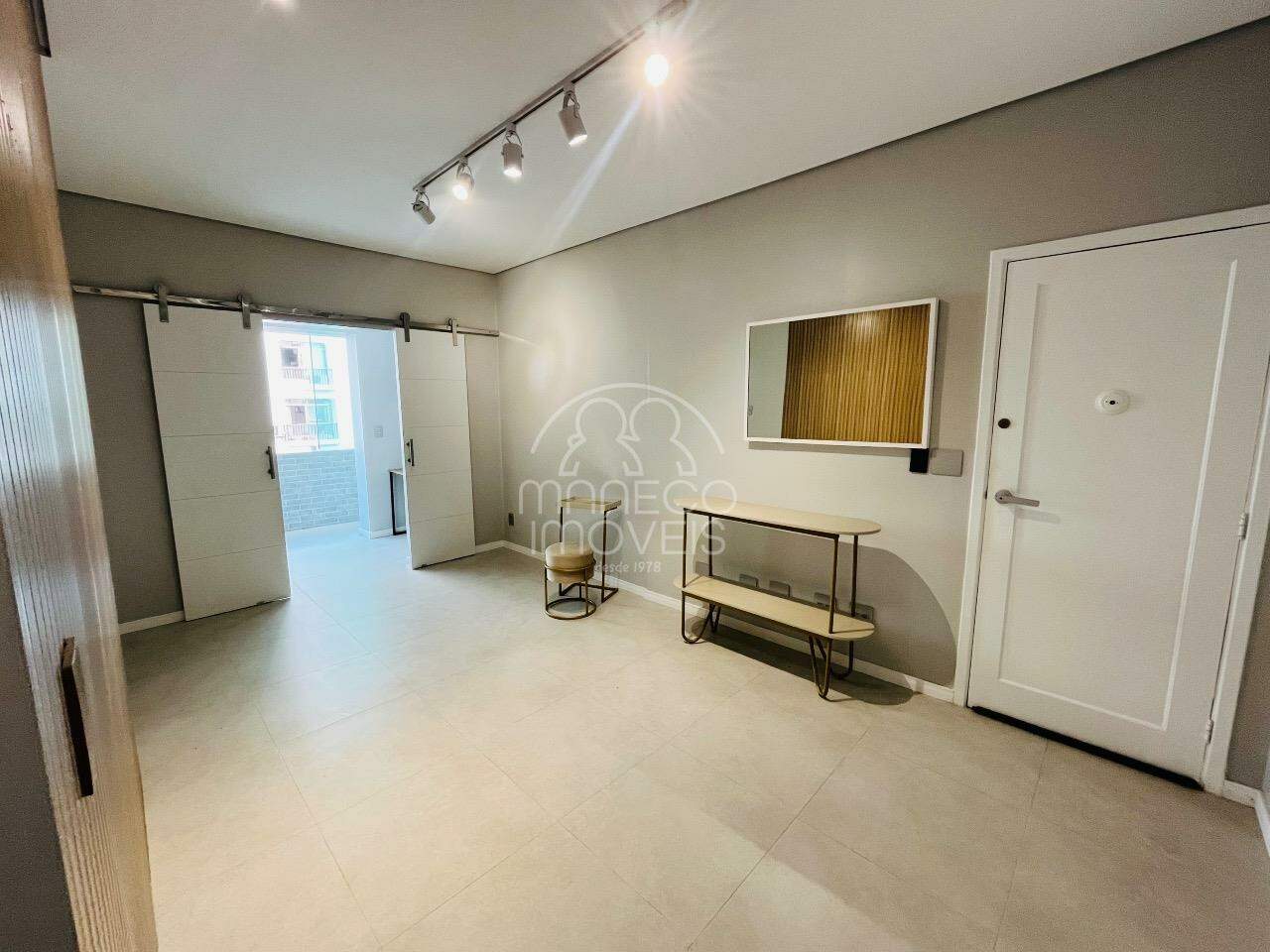 Apartamento à venda no Embaré: 