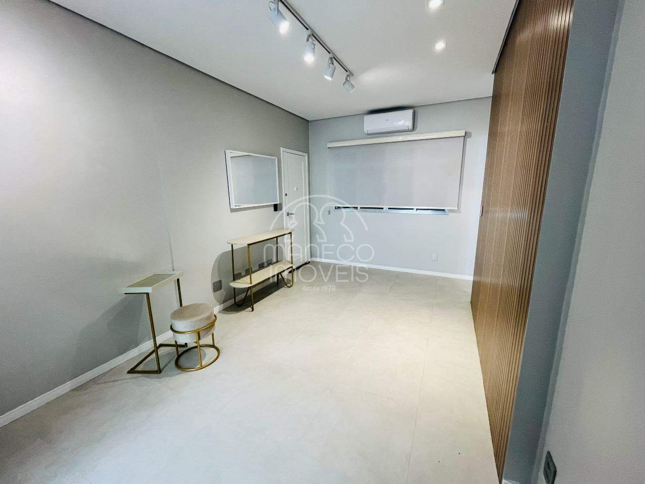 Apartamento à venda no Embaré: 