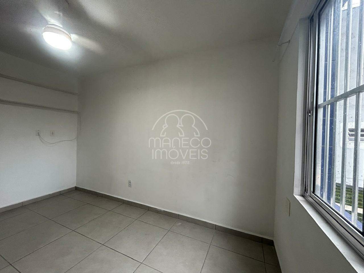 Kitnet para aluguel no Centro: 