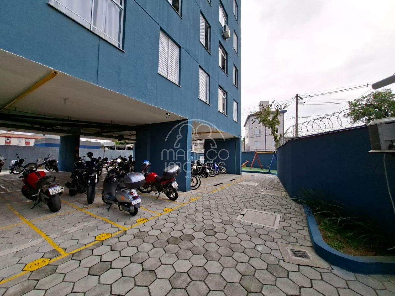 Apartamento para aluguel no Catiapoa: 