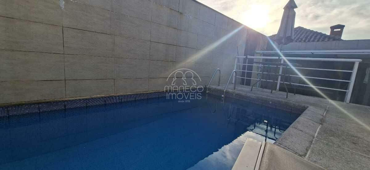 Sobrado para aluguel no Embaré: 