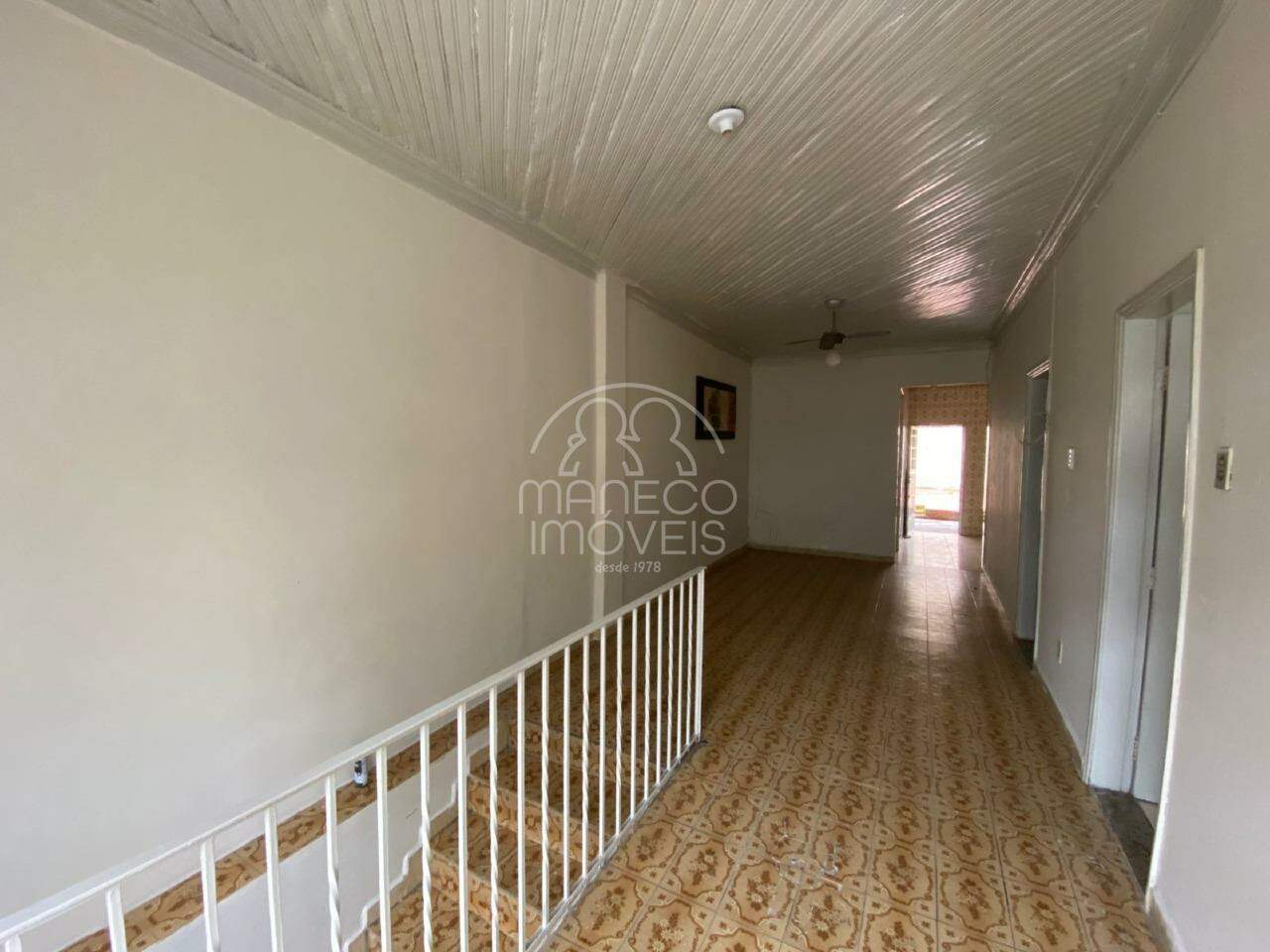 Casa à venda no Centro: 