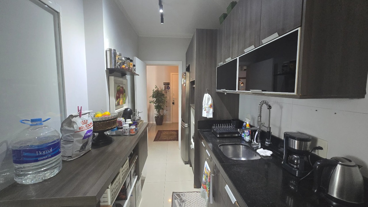 Apartamento 2 Quartos Mobiliado no Centro de Balneário Camboriú - Foto 14 de 15