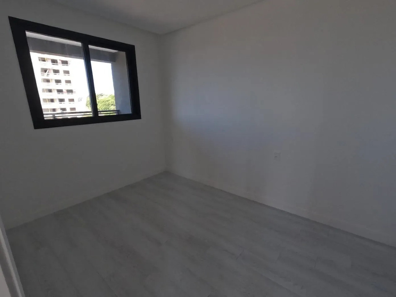 Apartamento 2 Quartos com Suíte, Vista Mar – Praia Brava, Itajaí (70m², 2 Vagas) - Foto 7 de 14